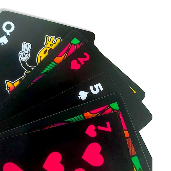 EDC LAS VEGAS STANDARD PLAYING DECK CARDS - Picture 2 of 3